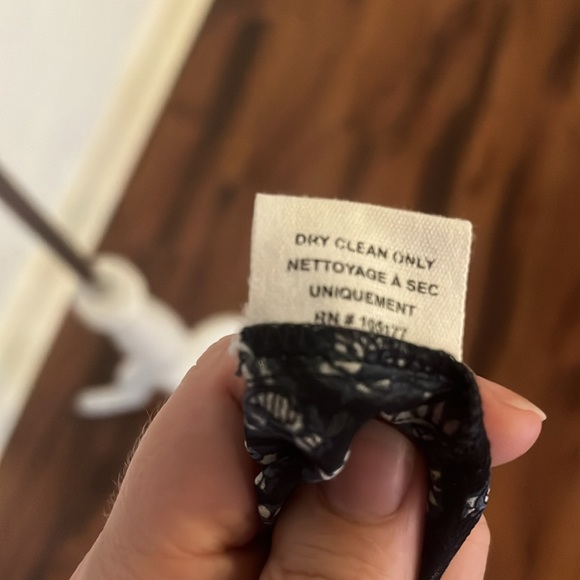 Ulla Johnson Silk Top Size 6 - Picture 9 of 9